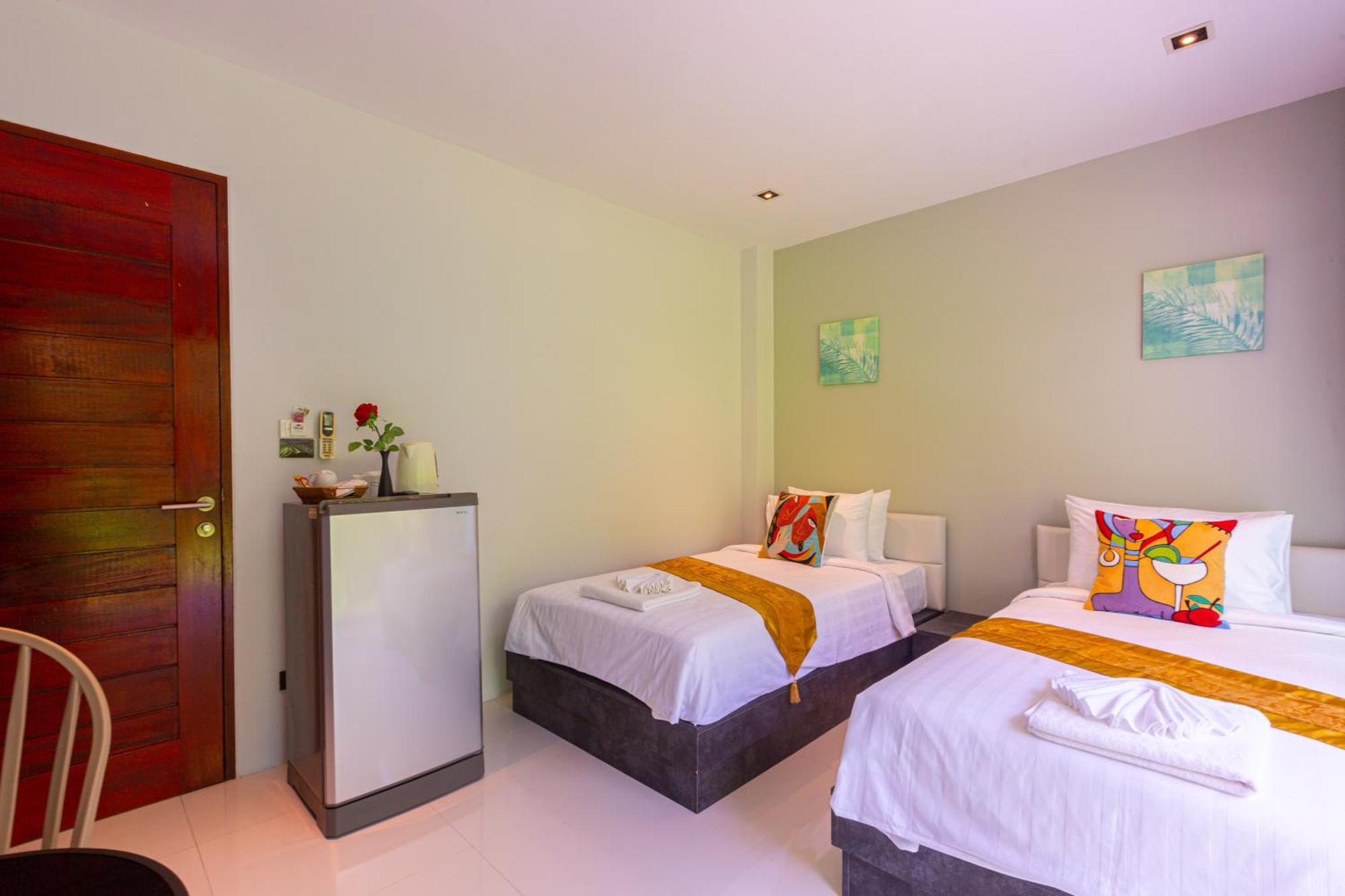 Rossarin Sea View Patong Hotel Eksteriør billede