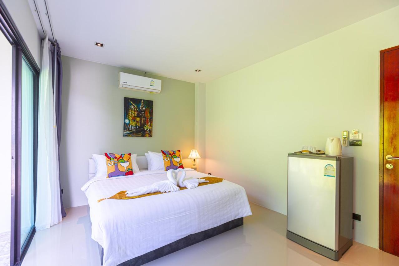 Rossarin Sea View Patong Hotel Eksteriør billede