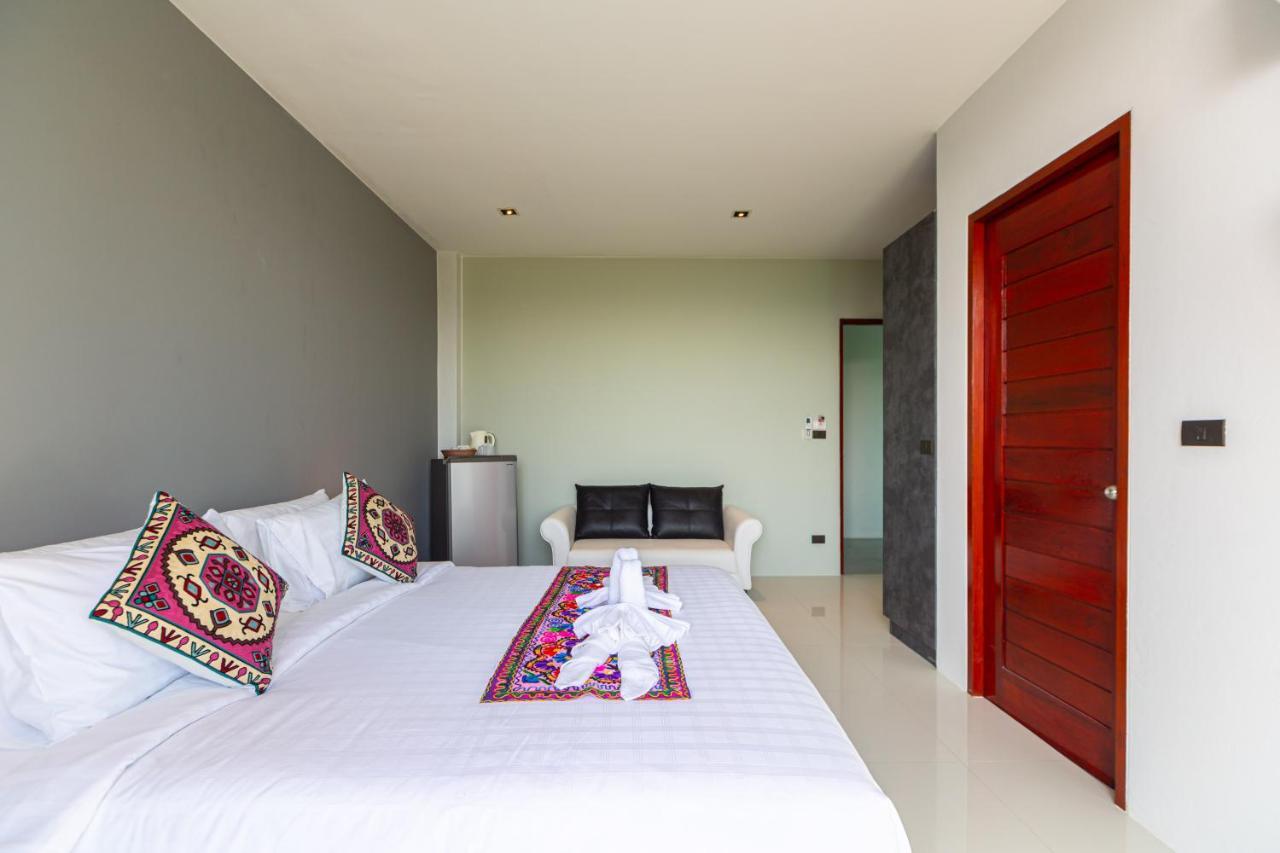 Rossarin Sea View Patong Hotel Eksteriør billede