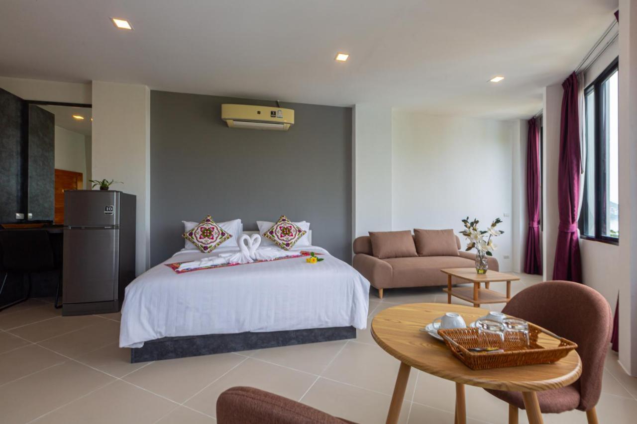Rossarin Sea View Patong Hotel Eksteriør billede