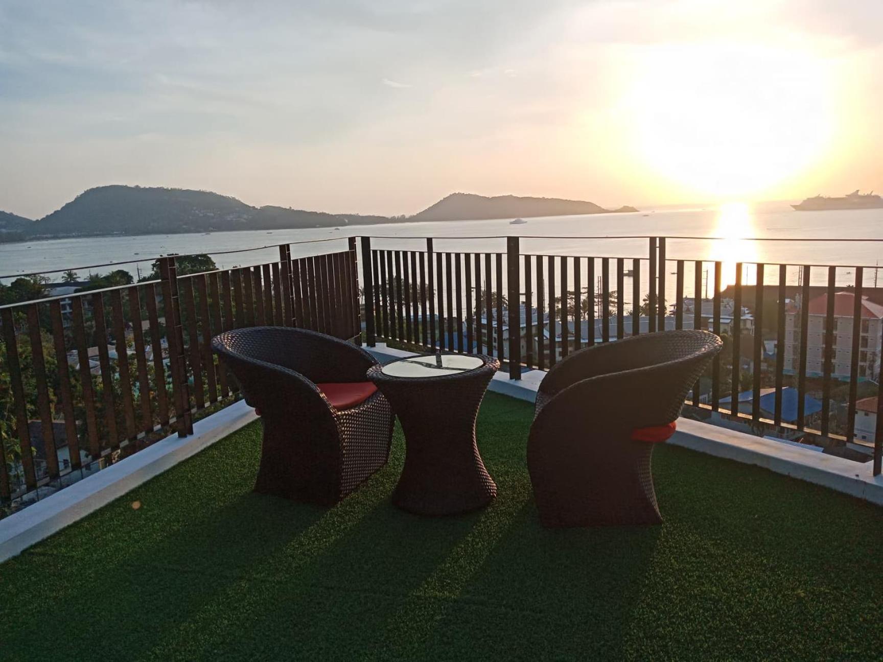 Rossarin Sea View Patong Hotel Eksteriør billede